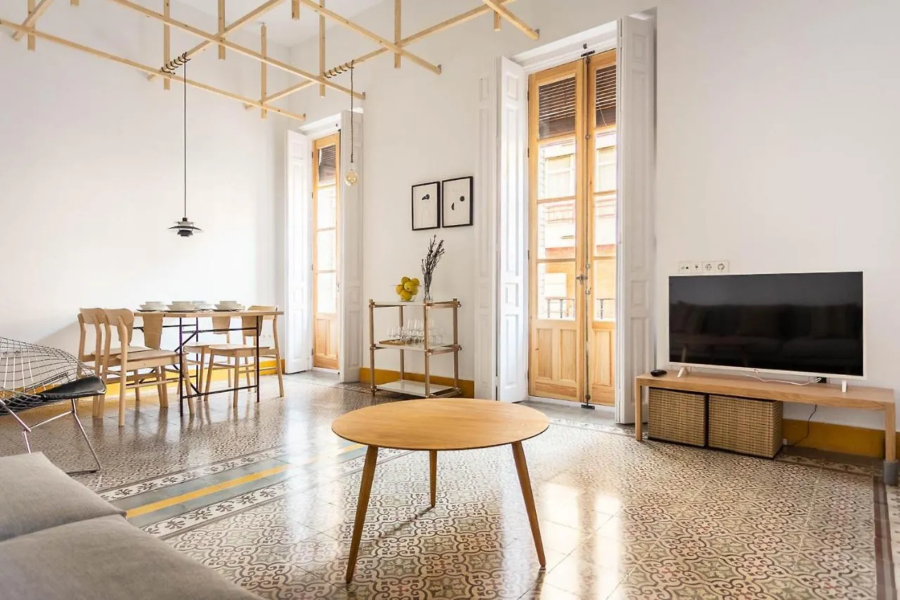 Pop Art , Sunny Apartment Near Santa Cruz location