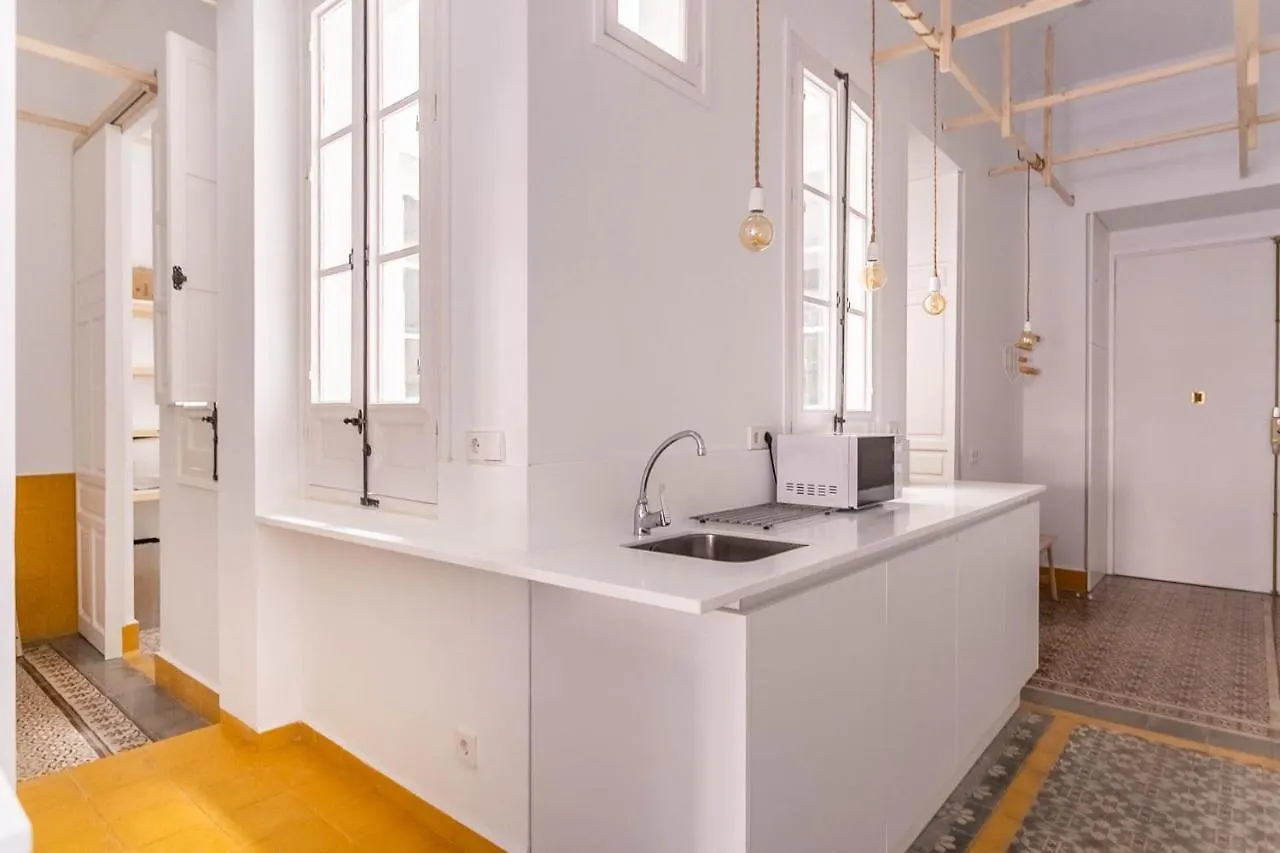 Pop Art , Sunny Apartment Near Santa Cruz Seville