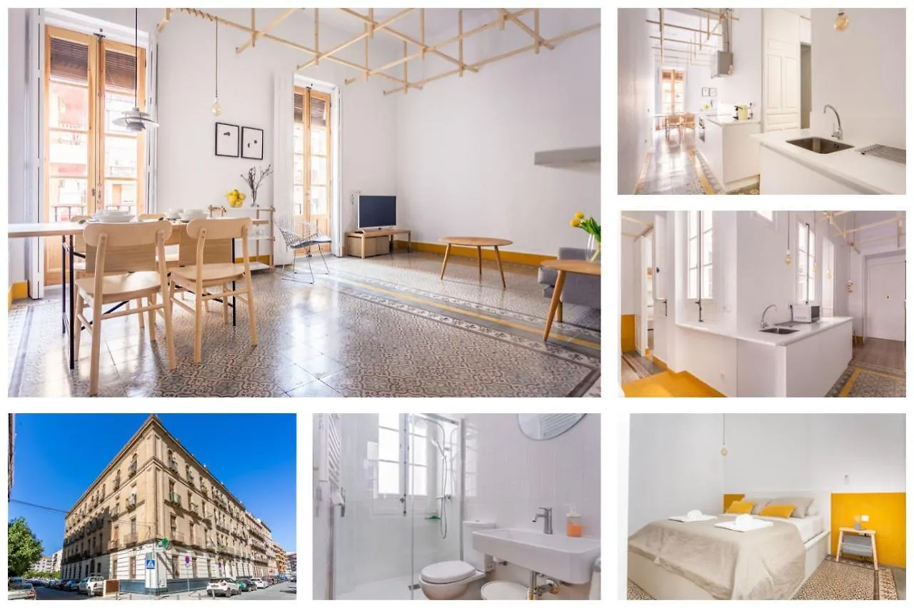 Pop Art , Sunny Apartment Near Santa Cruz Seville Spain